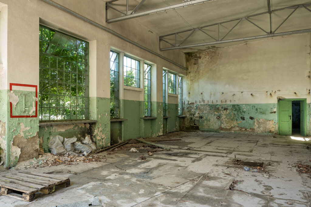 Zbrojovka - hala - urbex
